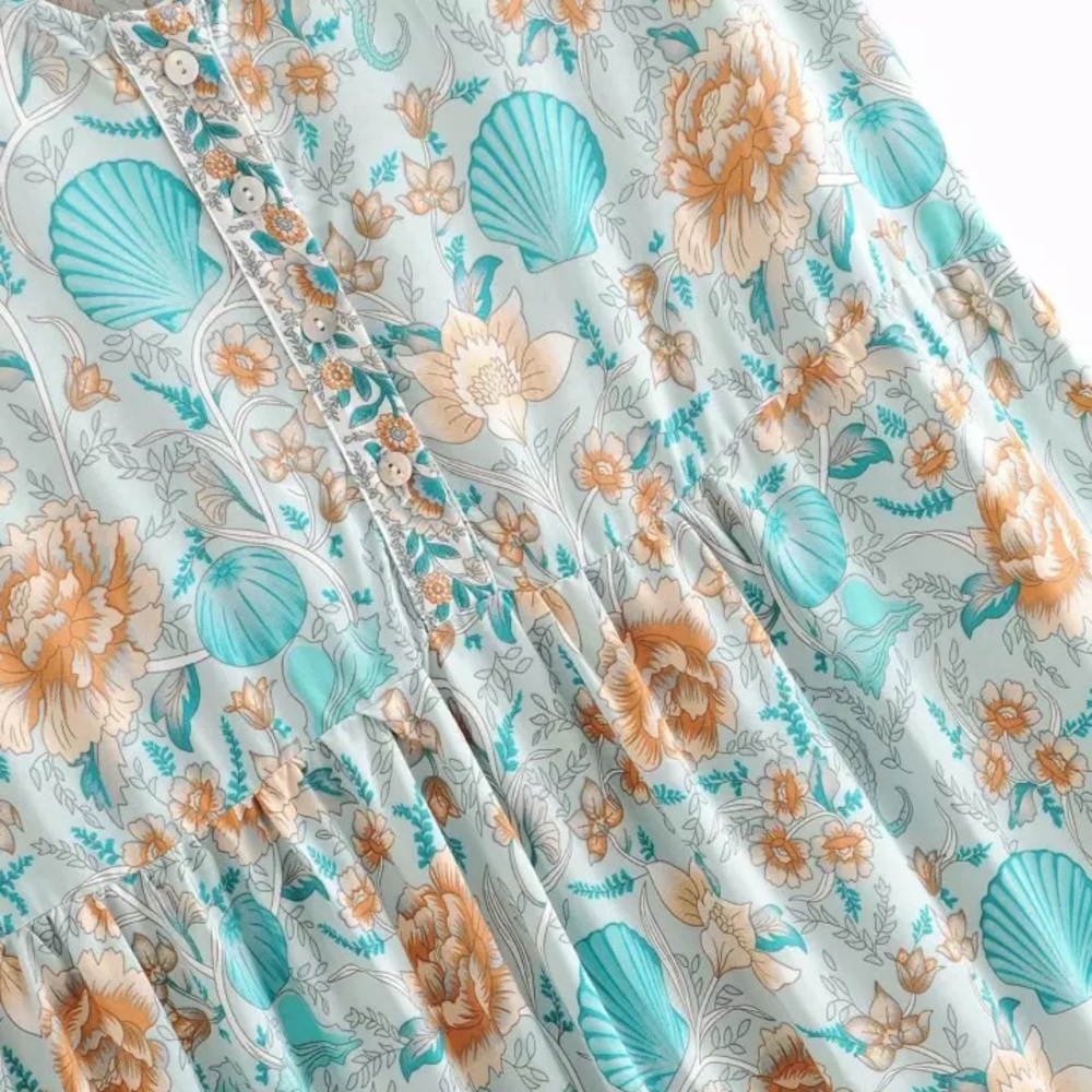 LAST ONE๐Seashell Floral Mini Dress - Picture 8 of 11